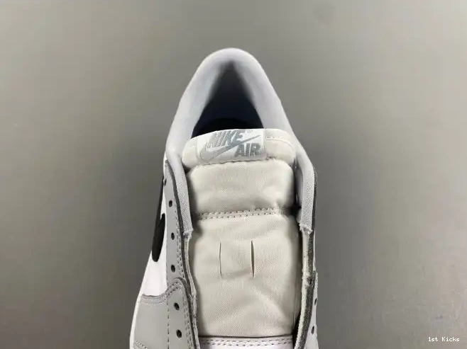 1st Kicks Shoes 1 Barons Jordan OG Air CZ0790-110 Low 0505